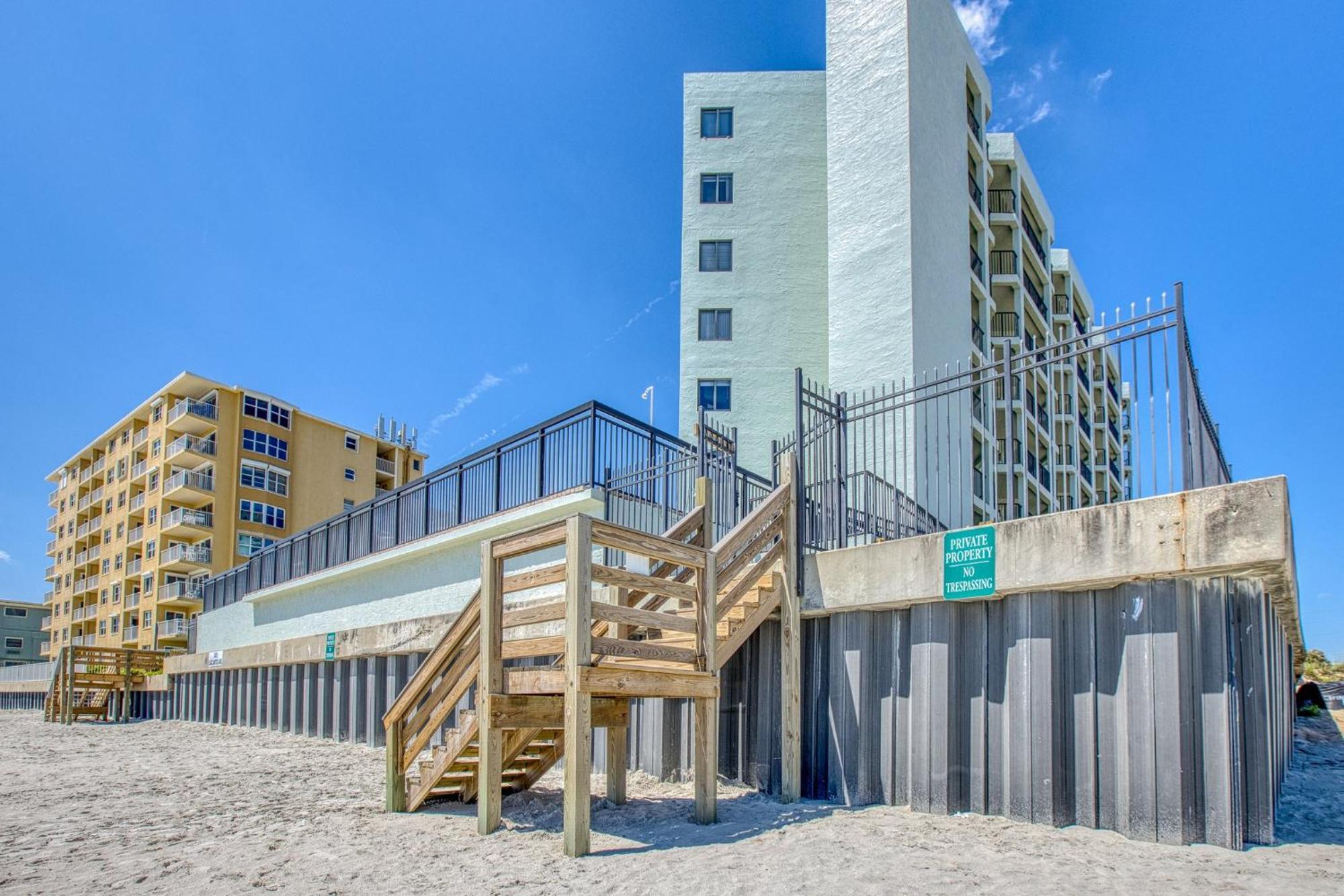 Ocean View With A Beachfront Pool At Ocean Trillium Condo ~ 602 New Smyrna Beach Exterior photo